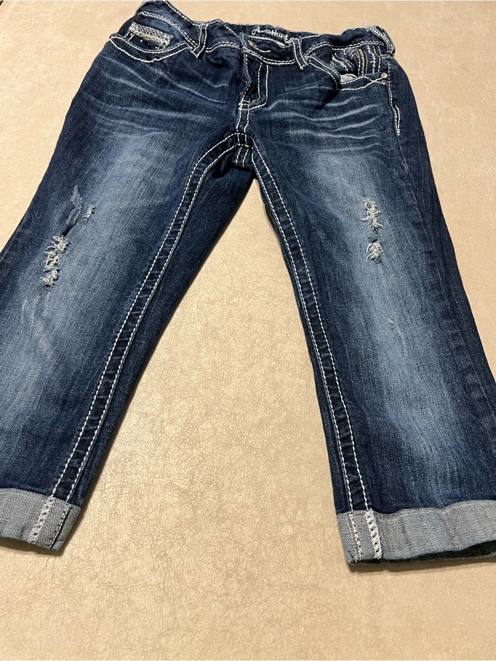 Amethyst Jeans Cuffed Capri Style with Embroidery & Stud Accents. Junior Size 7.